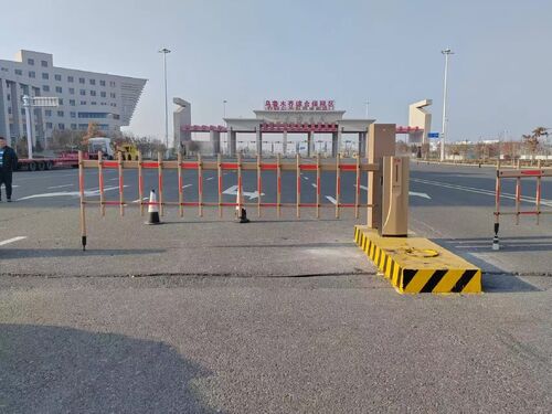 最新の会社の事例について E40Pro Barrier Gate | Main Entrance of Comprehensive Bonded Zone